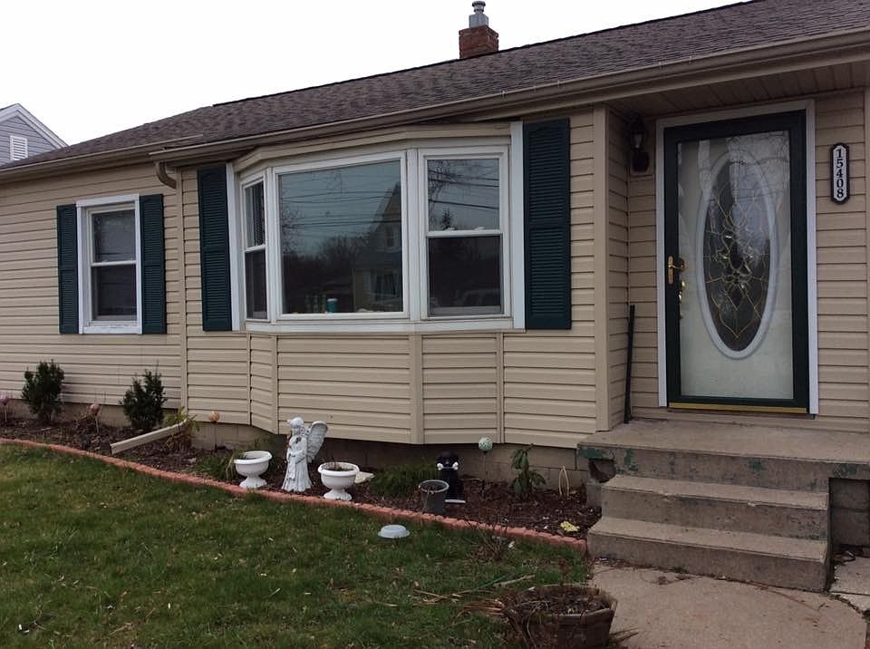 1st image of 15408 Parkwood Dr
