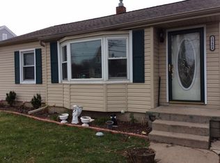 15408 Parkwood Dr, Monroe, MI 48161