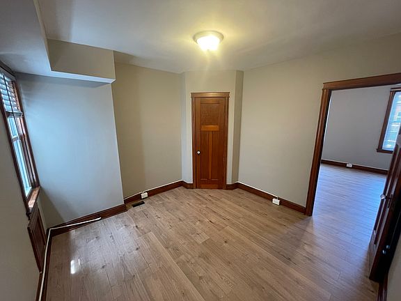 3rd image of 305 Elrino St Floor 2