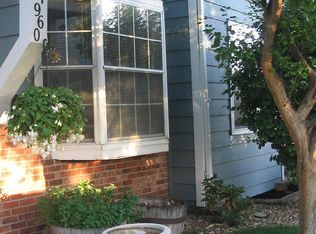 1960 S Balsam St, Lakewood, CO 80227