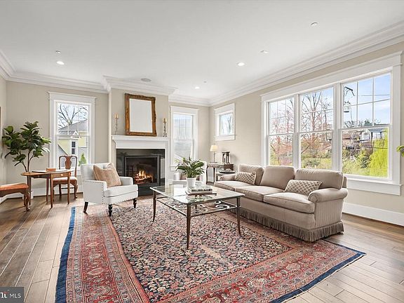 4th image of 5915 Onondaga Rd