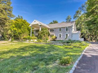 280 Half Hollow Rd, Dix Hills, NY 11746