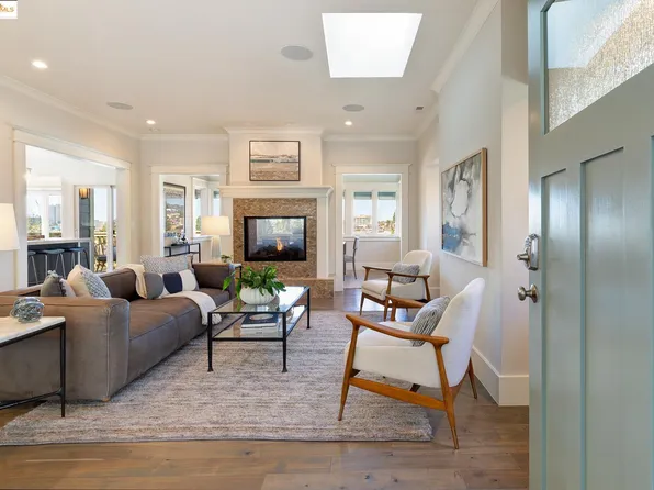 687 Fairmount Ave, Oakland, CA 94611