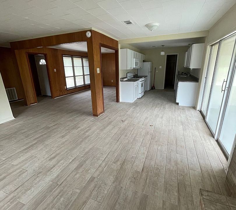 2nd image of 45305 Rogers Rd