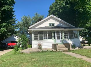 127 S Lincoln St, Bronson, MI 49028