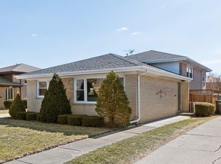 7651 Greenwood St, Morton Grove, IL 60053