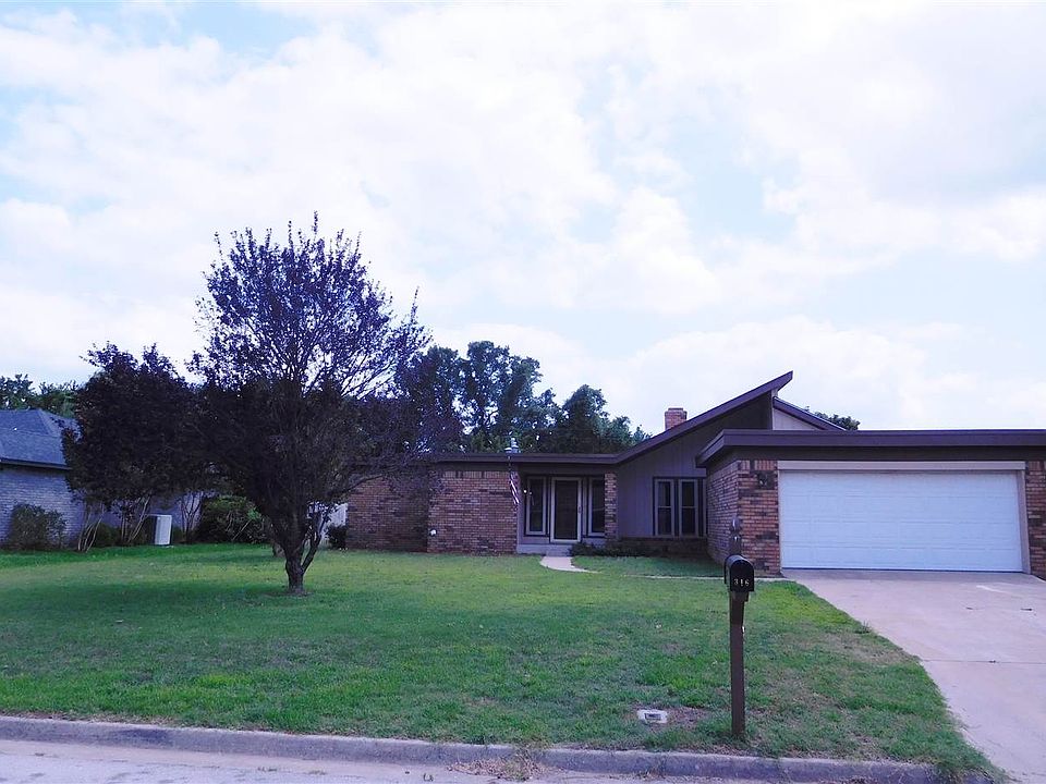 1st image of 316 Beaumont Dr