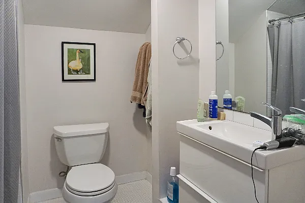 164 Broadway #3 — Photo 4
