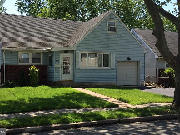 2nd image of 682 8th St