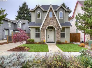15113 NE Fremont St, Portland, OR 97230