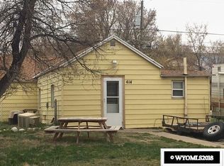 414 W Davis St, Rawlins, WY 82301