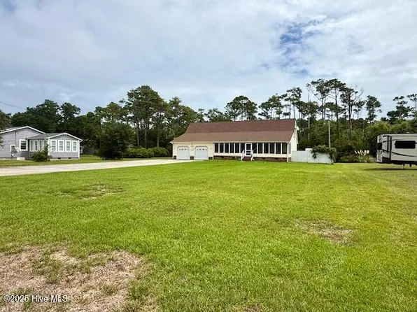 188 Sheldon Road, Harkers Island, NC 28531