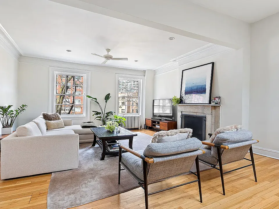 198 6th Ave #4
