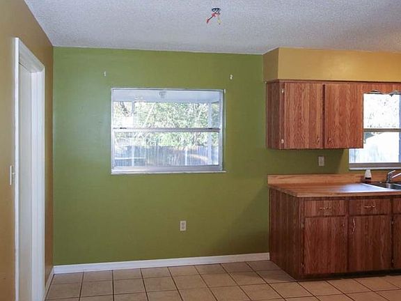 4th image of 1250 Cedar Ave