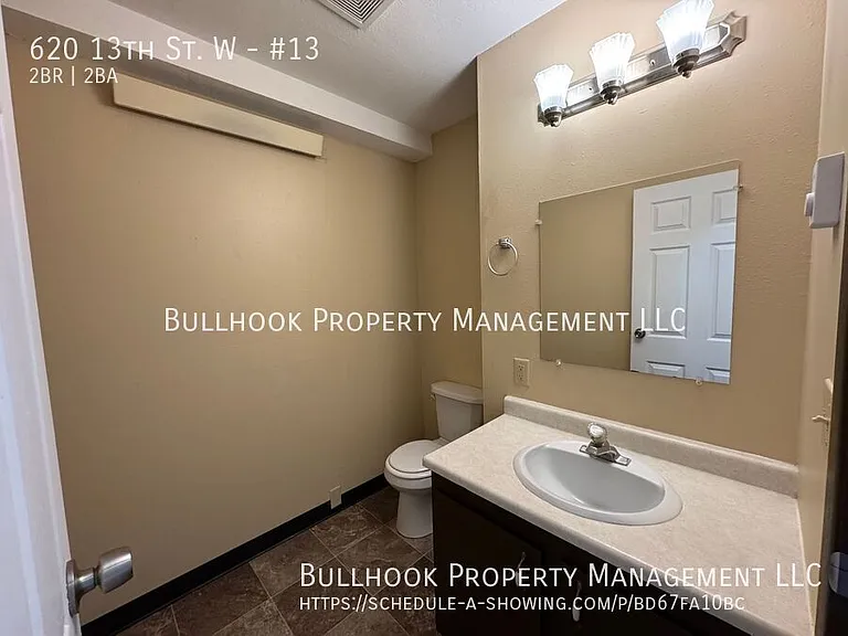 620 13th St W #13 — Photo 4