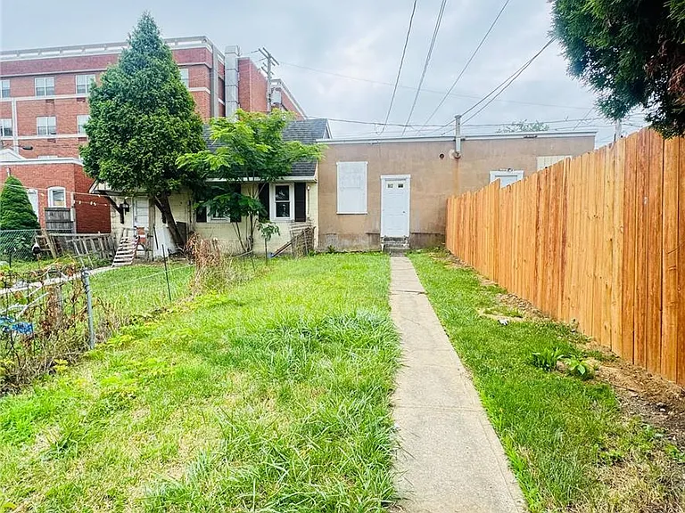 622 Cleveland St — Photo 28