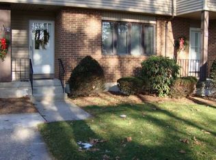 441 S Main St APT 12, Manchester, CT 06040