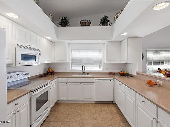 4th image of 5054 Harbour Dr
