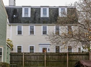 52 Federal St, Newburyport, MA 01950