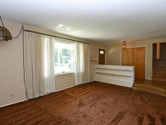 3rd image of 1998 Belmont Ave