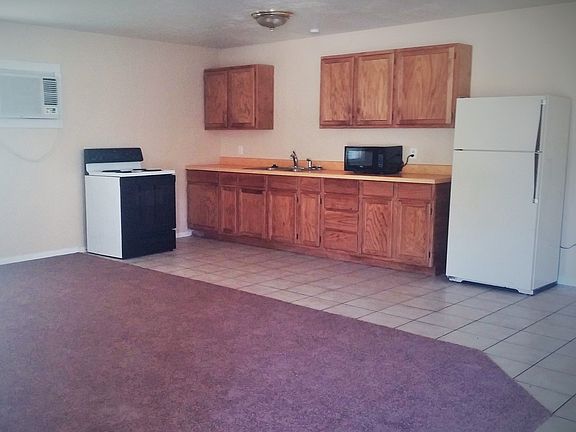 4th image of 1582 Green Hill Dr
