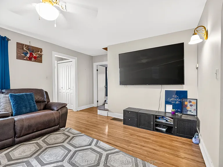 1019 Niagara St — Photo 11