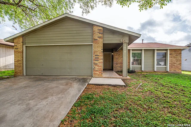 3 bed, 2.0 bath, 1144 sqft, $1,550 — Photo 1