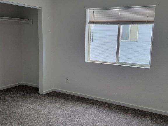 4th image of 550 E Kipp Ave
