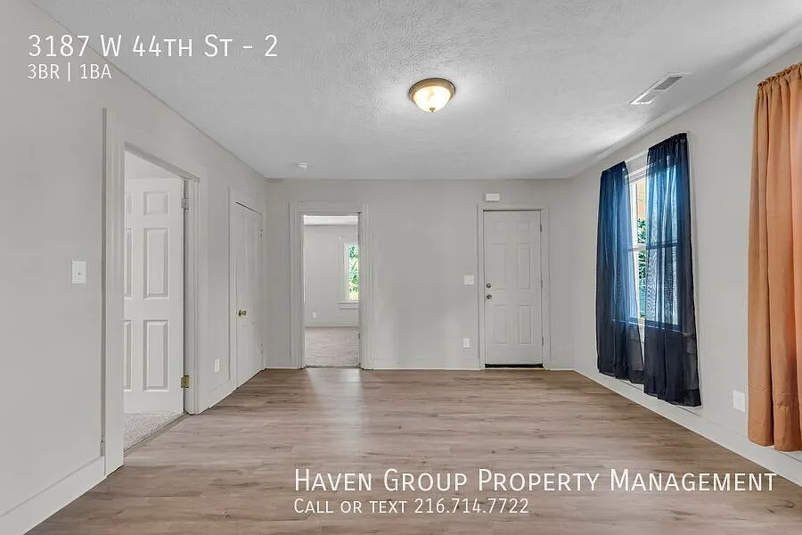 3187 W 44th St | Unit 2/UP, Cleveland, OH 44109- Spacious 3-bed 1-bath multi-family home! — Photo 4