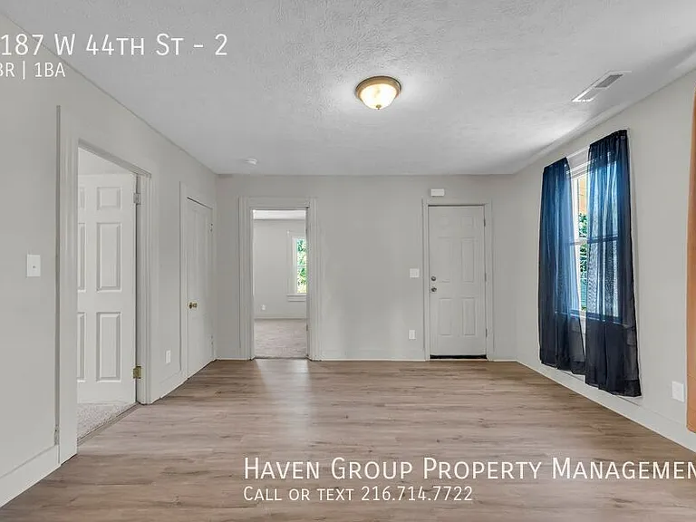 3187 W 44th St #2 — Photo 4