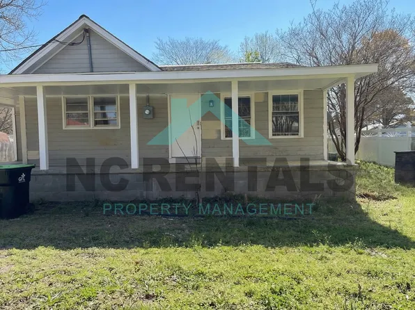 113 3rd St, Erwin, NC 28339