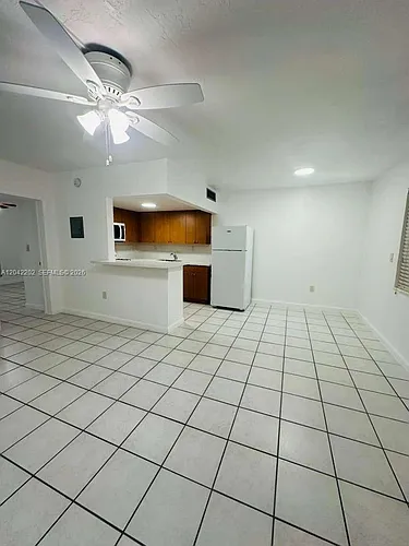 1230 W 54th St #202A Photo 1