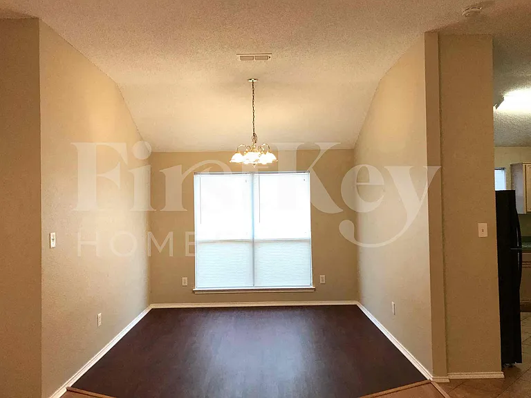 10640 Towerwood Dr — Photo 5