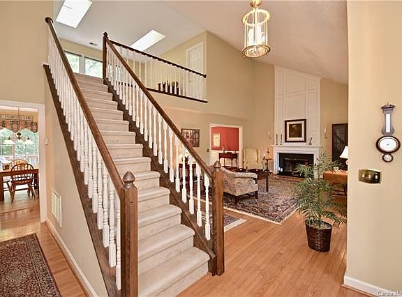 5th image of 8907 Twin Trail Dr