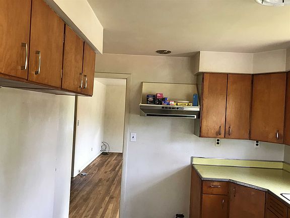 5th image of 26 Young St