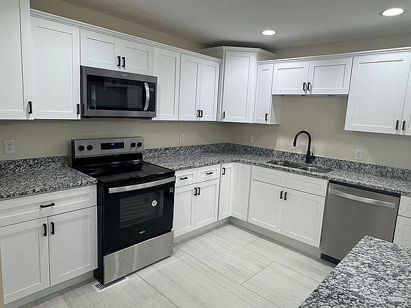 Granite countertops.