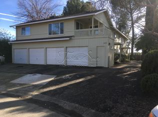 1133 Del Sol Pl APT D, Redding, CA 96002