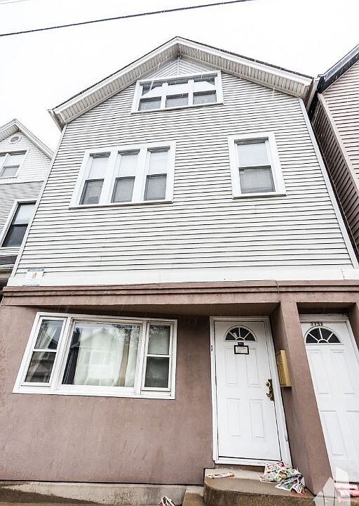 1st image of 3256 N Southport Ave #1TK
