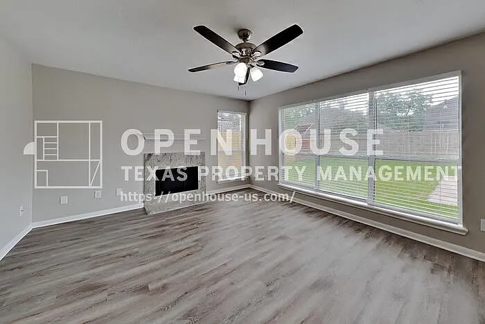 12827 Deer Cove Ln — Photo 5