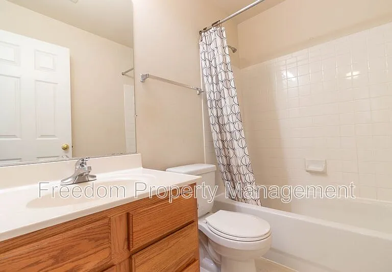 6758 Sutton Oaks Way — Photo 12