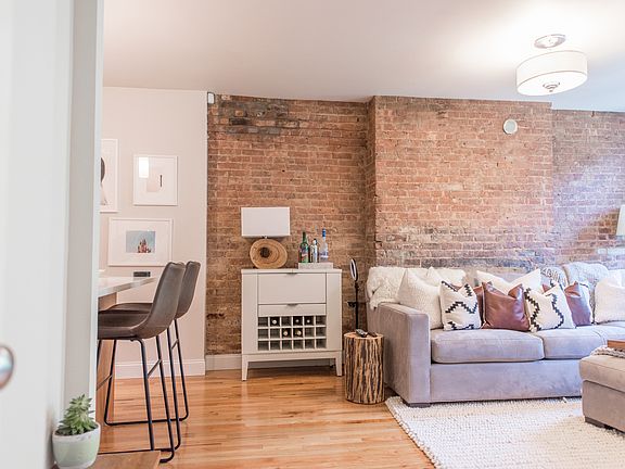 5th image of 236 Elizabeth St APT 4A