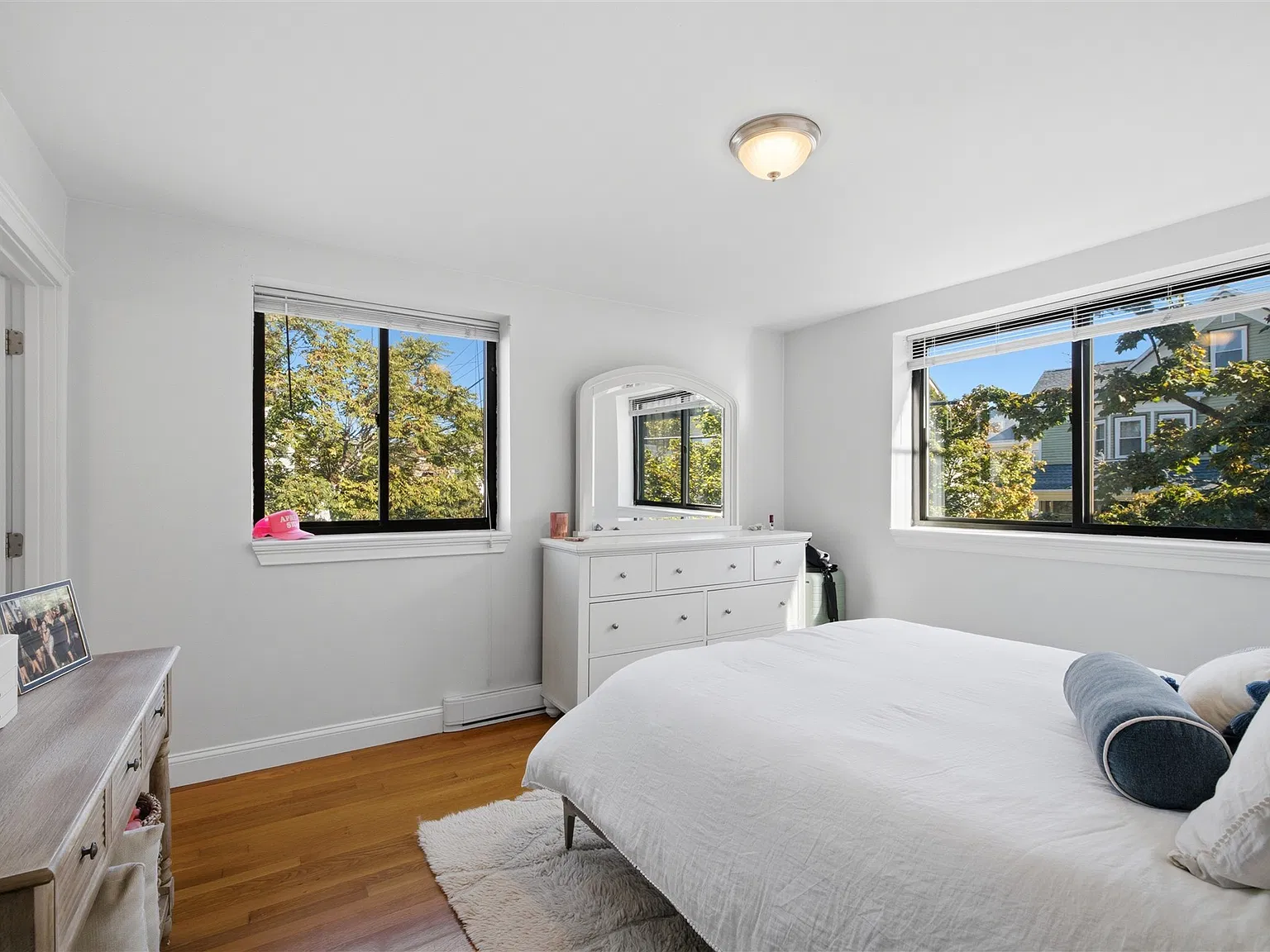 1 bed, 550 sqft, $2,300 — Photo 1