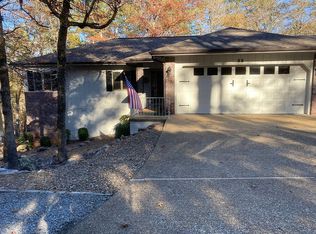 32 Majorca Dr, Hot Springs Village, AR 71909