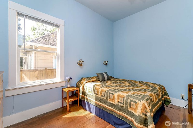 5th image of 503 5th Avenue S