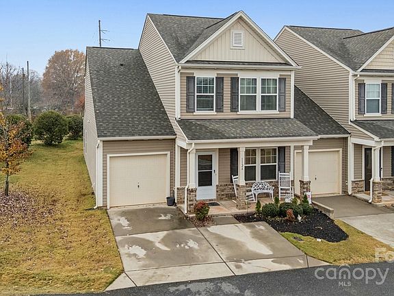 2nd image of 112A Davenport Dr