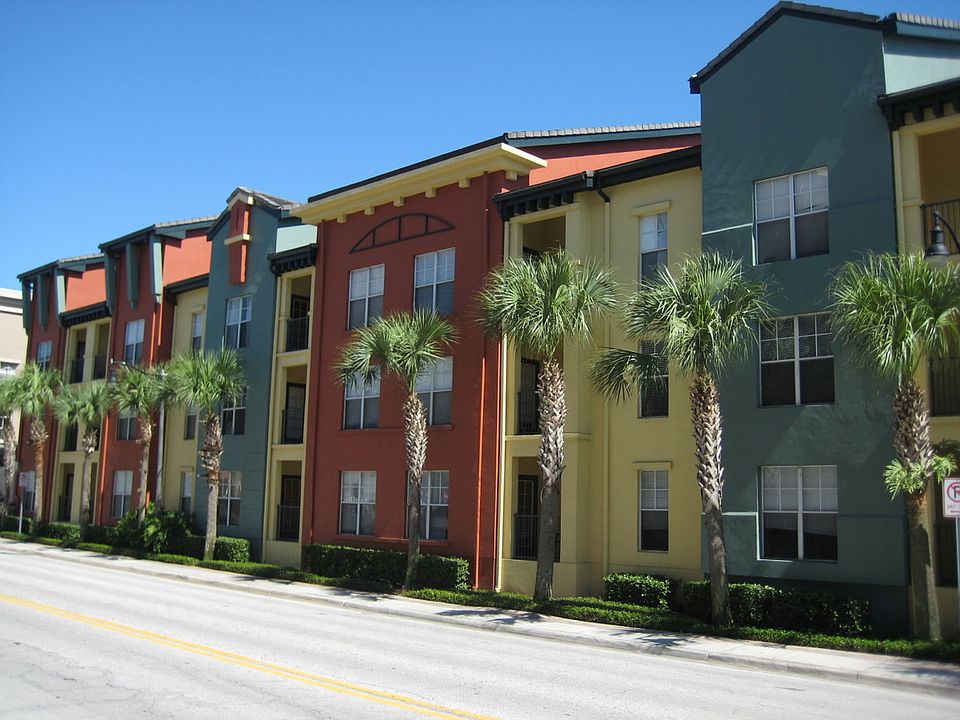 1st image of 2411 W Horatio St Unit 516