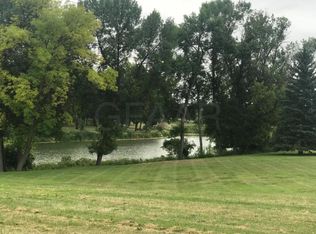449 Desiree Dr, Grand Forks, ND 58201