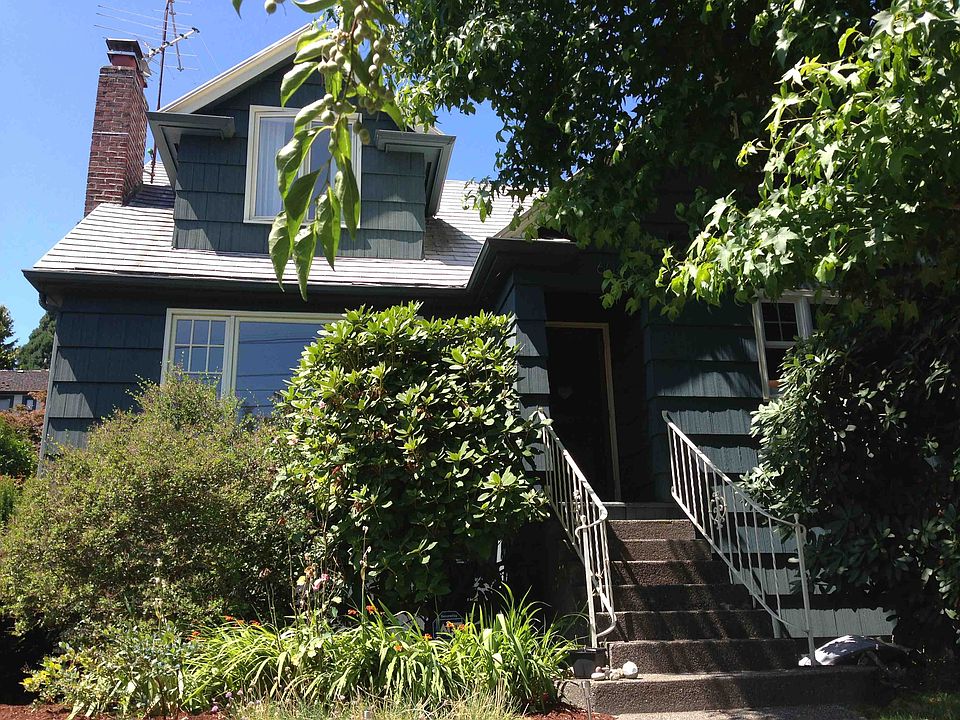 2nd image of 6049 36th Ave NE