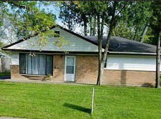 129 Shabbona Dr, Park Forest, IL 60466
