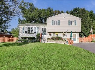 9 Addison Rd, Fishkill, NY 12524